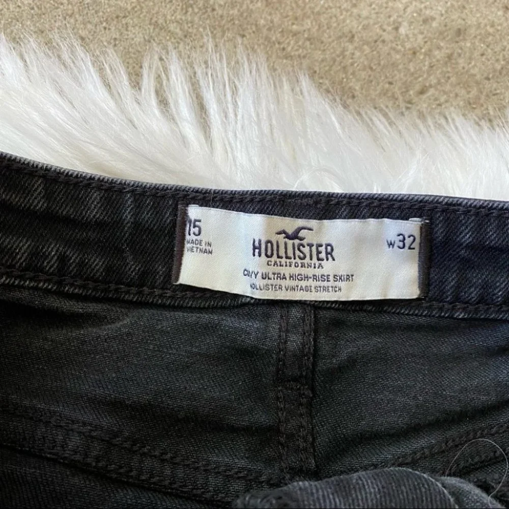 Hollister Black Curvy Ultra High Waist Distressed Denim Skirt
